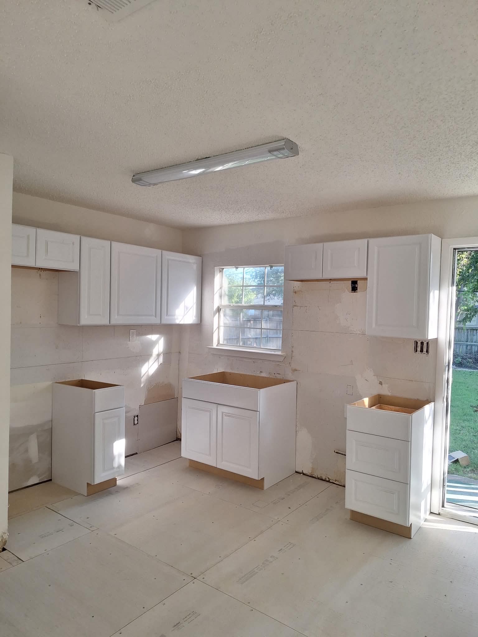 Kitchen cabinet installation