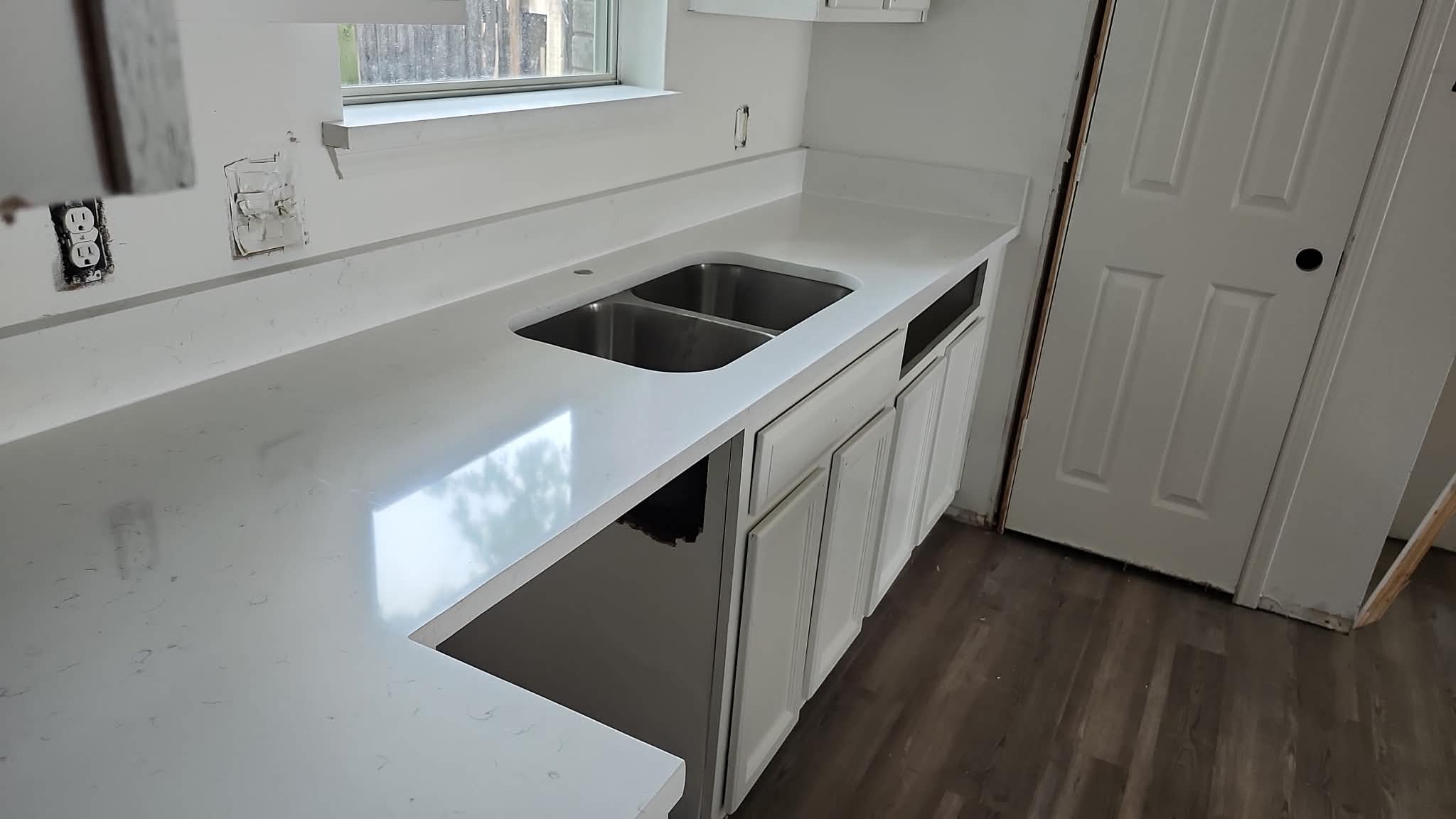 Kitchen with quartz countertops