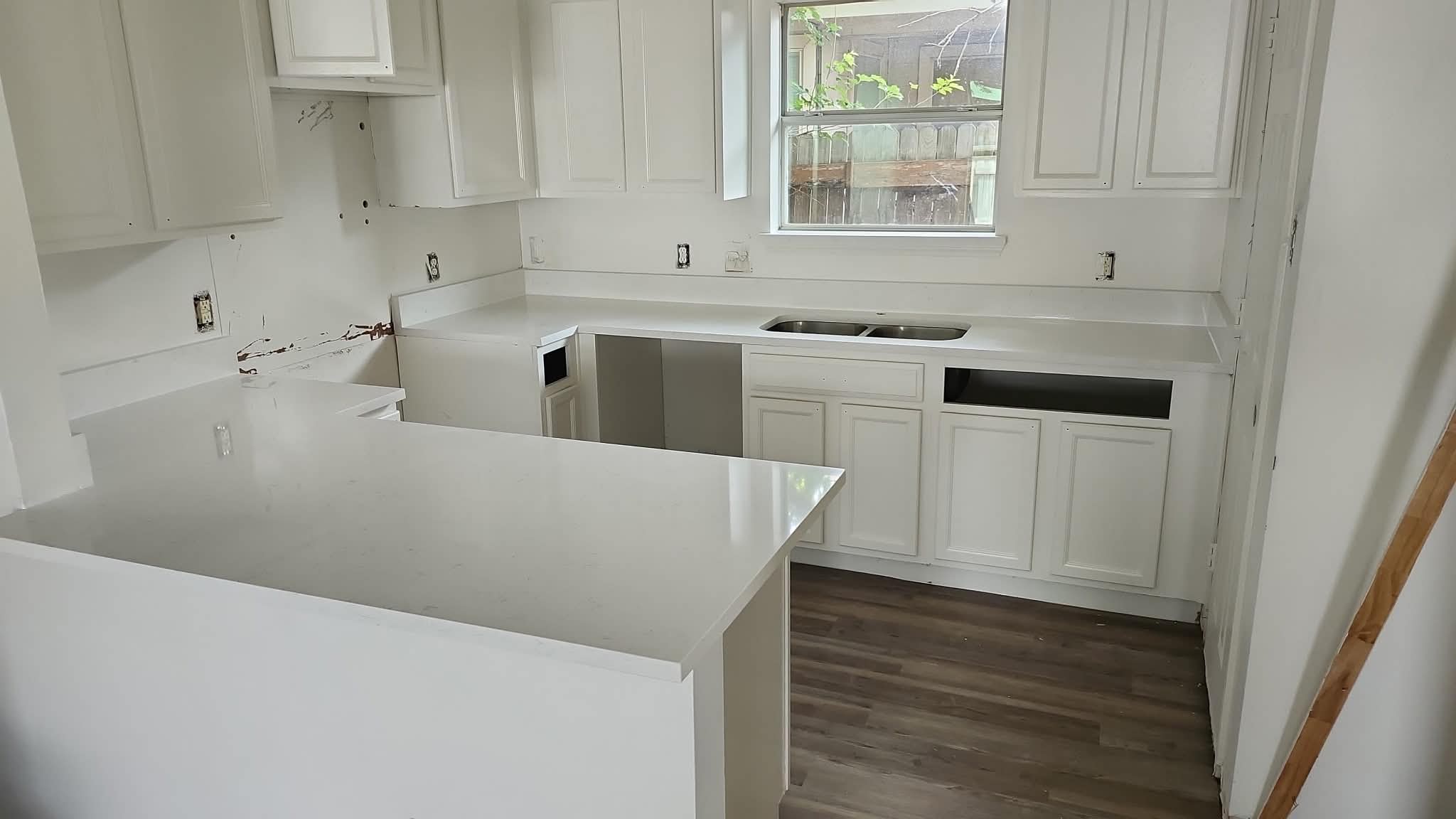 Kitchen countertop installation
